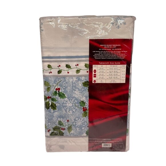 NOS Linens 'n' Things Christmas Holiday Oblong Tablecloth 60” X 102” Poinsettias - Picture 8 of 9